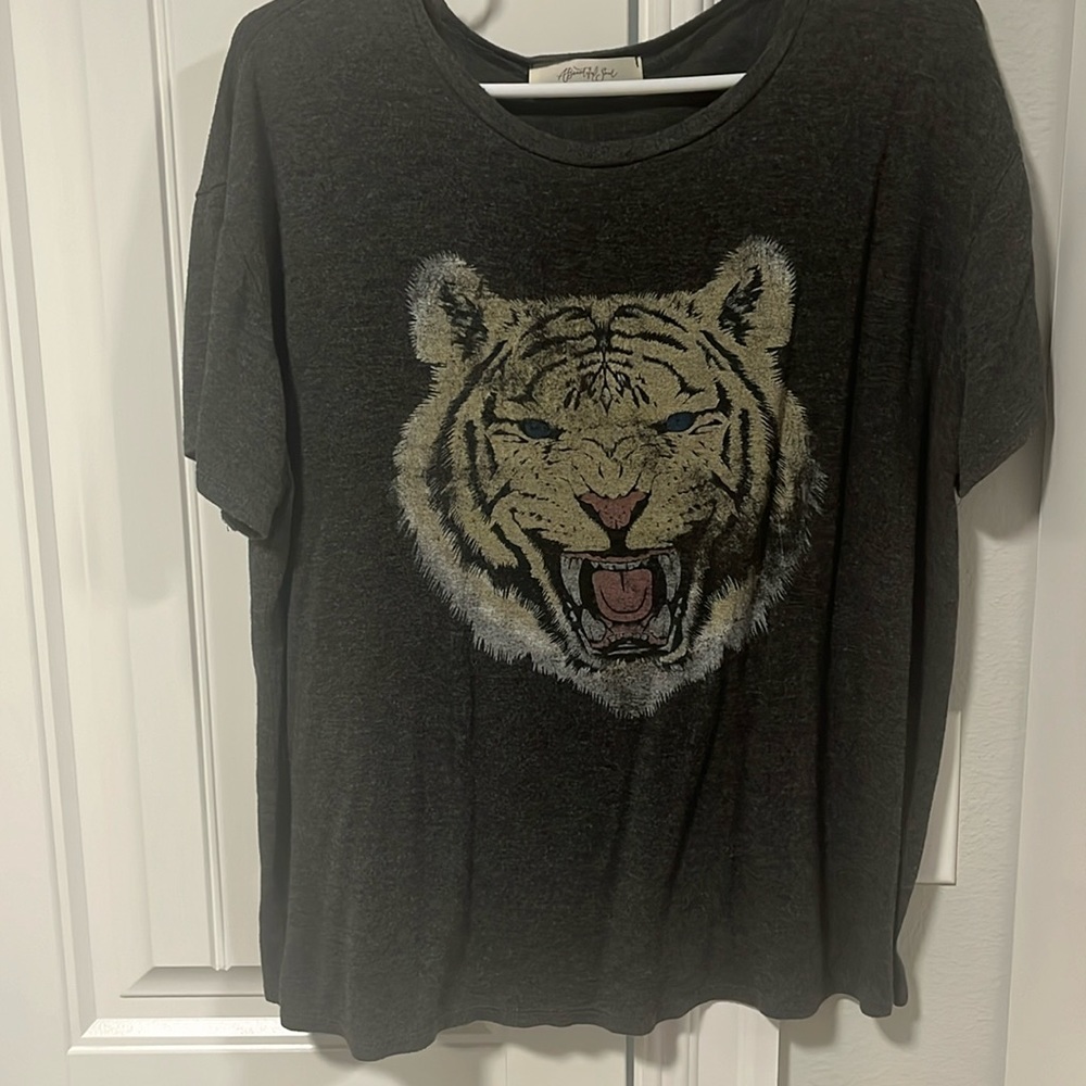 A Beautiful Soul Tiger Print Tshirt - size XL